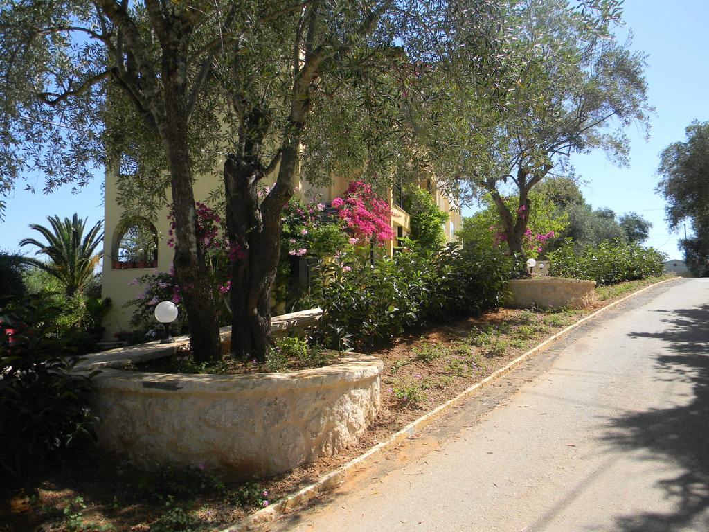 Villa Efterpi คอนโตกาลิ ภายนอก รูปภาพ
